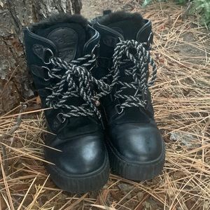 Ankle boot, Snow, rain, mud,Will keep your feet warm and dry.